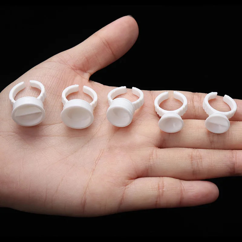 100 Peças de Copos para Cola de Cílios Descartáveis Brancos, Suporte para Anel, Contêiner para Pigmento de Tatuagem, Ferramentas para Extensão de Cílios, Acessórios e Suprimentos para Cílios